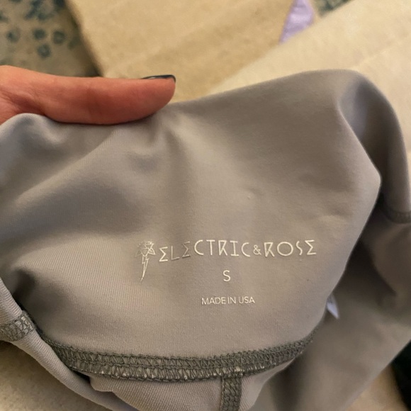 ELECTRIC & ROSE LEGGINGS - Picture 4 of 5